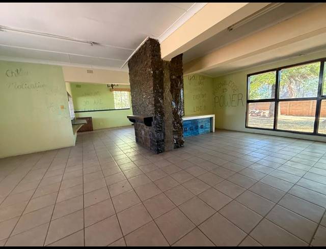 7 BEDROOM HOUSE FOR SALE IN VANDERBIJLPARK CW 6